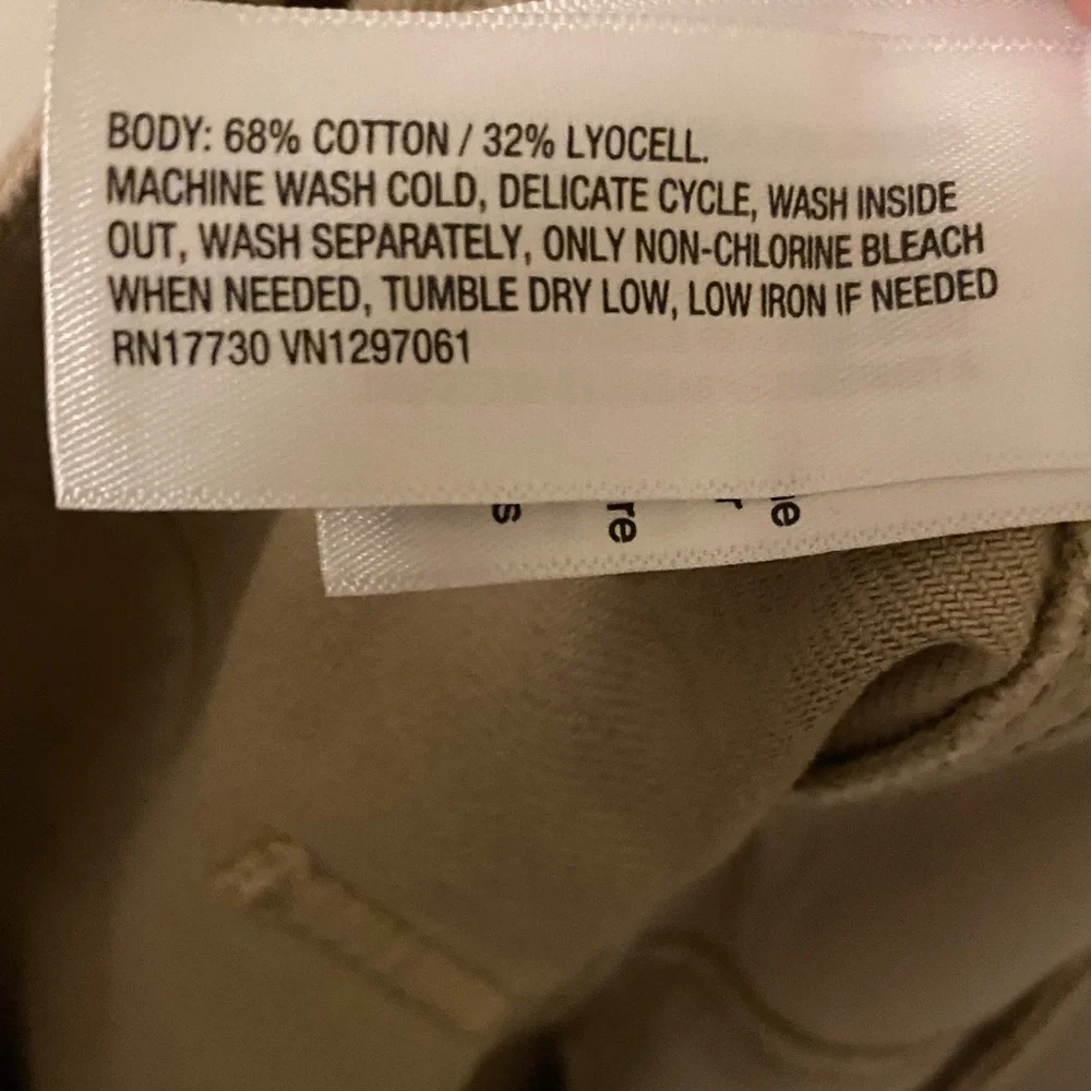 Universal Thread Tan Women's Shorts - Picture 6 of 6